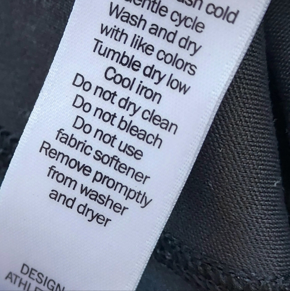 Athleta Black Stealth Trucool Athletic Skort Skirt Size Small - Picture 9 of 10